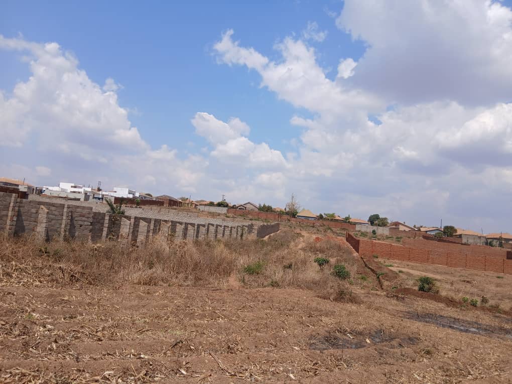AREA 17 PLOTS FOR SALE – photo 3