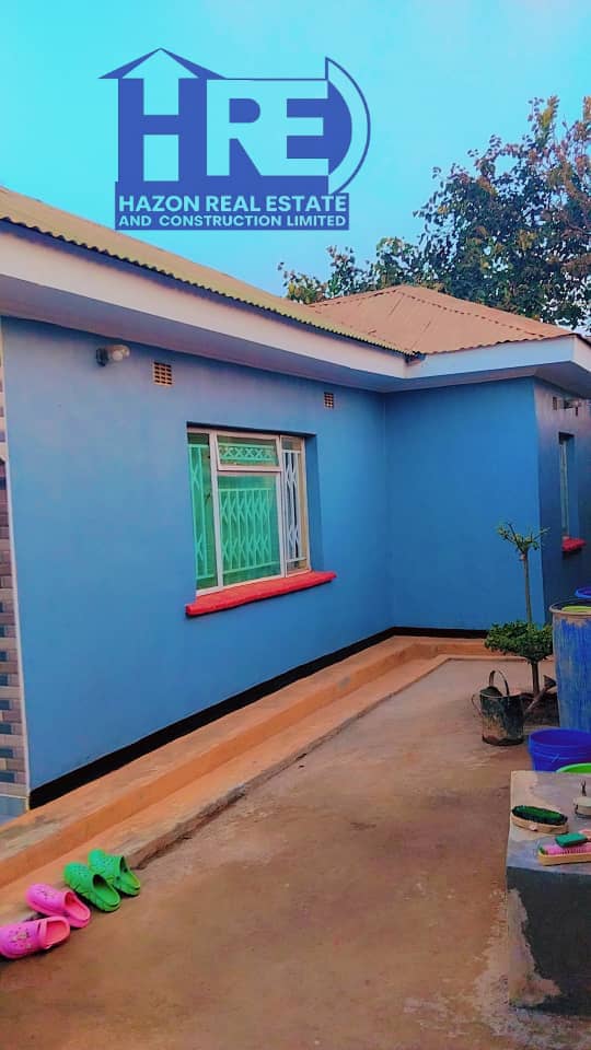  HOUSE FOR SALE AREA 44, TAMBALALE – photo 3