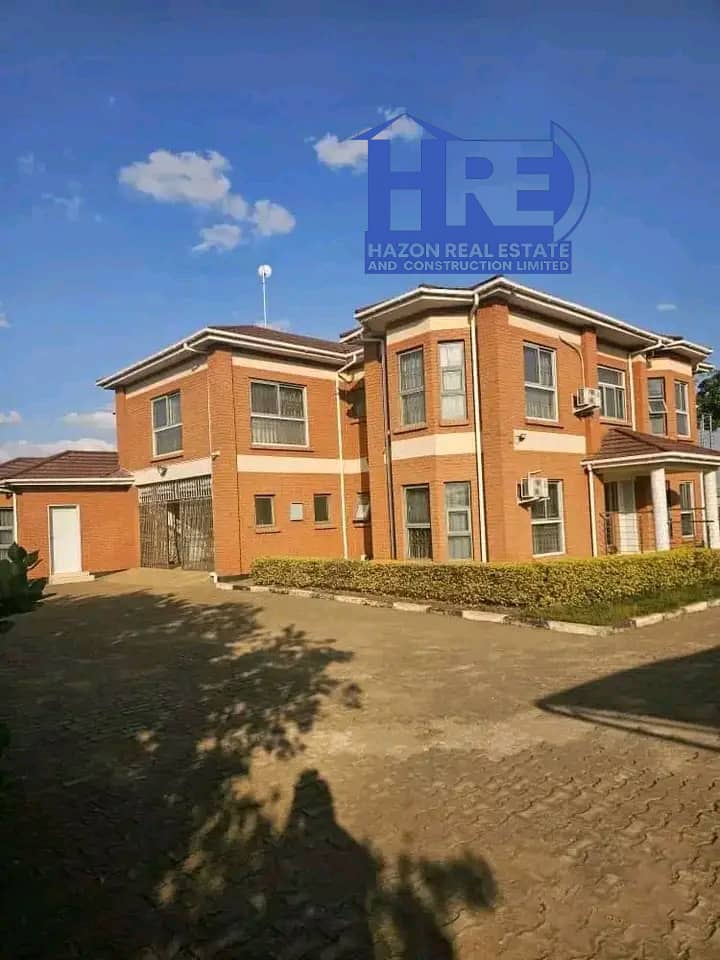 EXECUTIVE  HOUSE FOR SALE IN AREA 46 BEHIND AREA 9 – photo 3